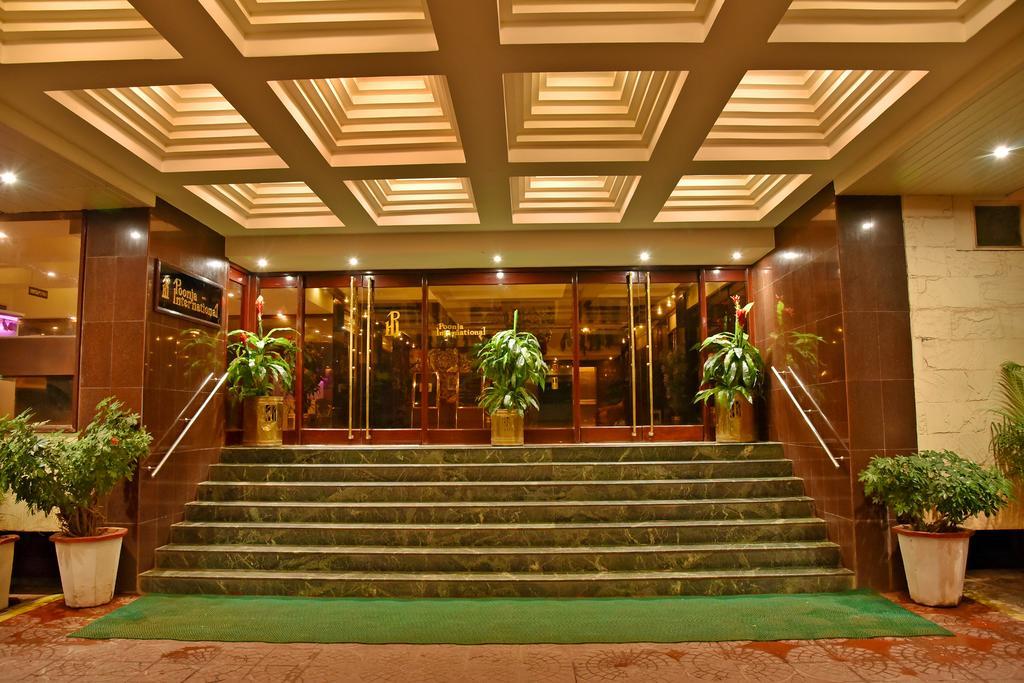 Hotel Poonja International Mangalore Ngoại thất bức ảnh